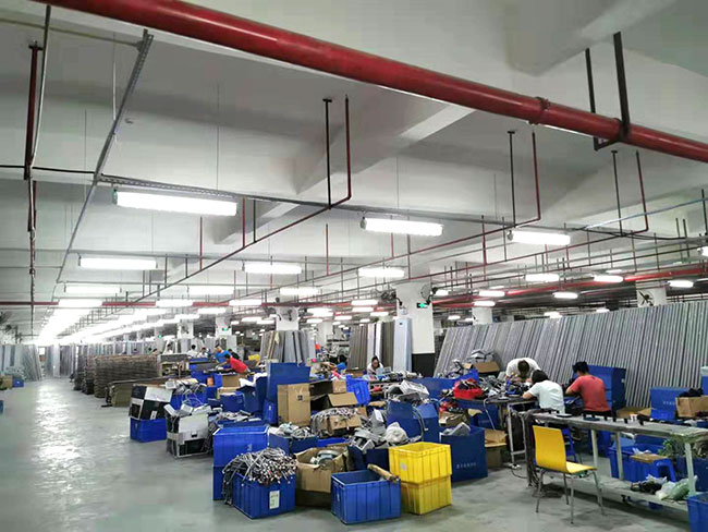 安檢門工廠加班出趕貨-中安諧