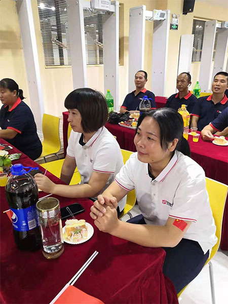安檢門工廠國(guó)慶節(jié)晚會(huì)