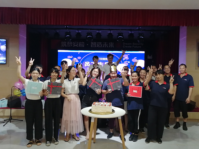 中安諧8月員工生日派對分別在河源和深圳舉行