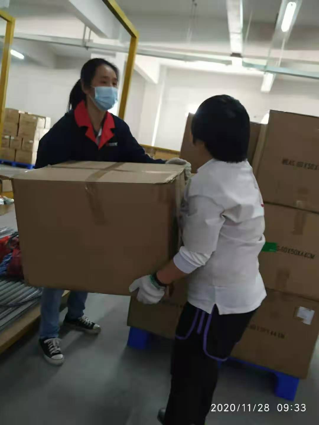企業人物許婷婷正在盤點