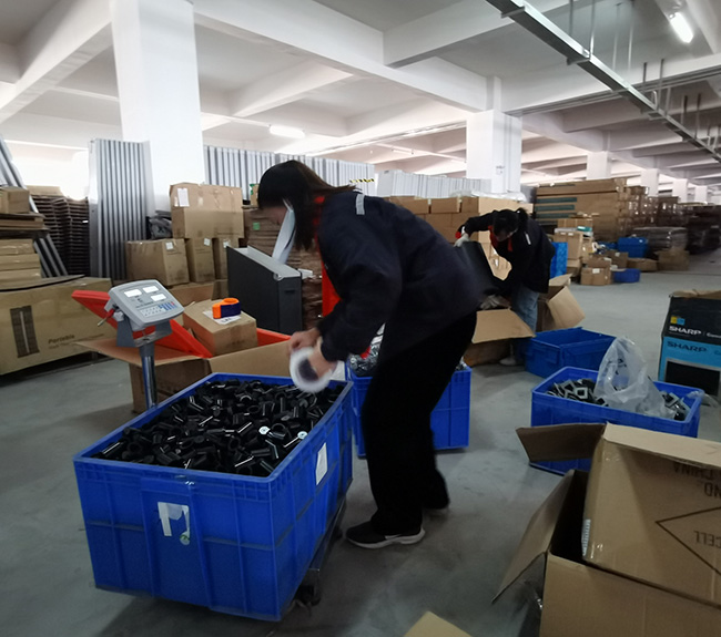 為安檢之夢前進 工廠加班趕進度