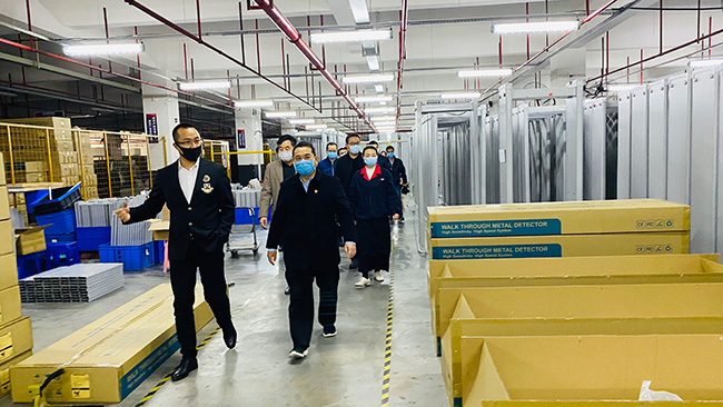 河源市源城區委書記鄧卓文到中安諧考察關懷