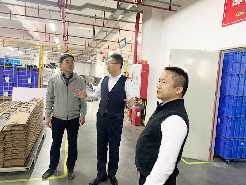 工業園區領導歐陽書記蒞臨視察復工復產工作
