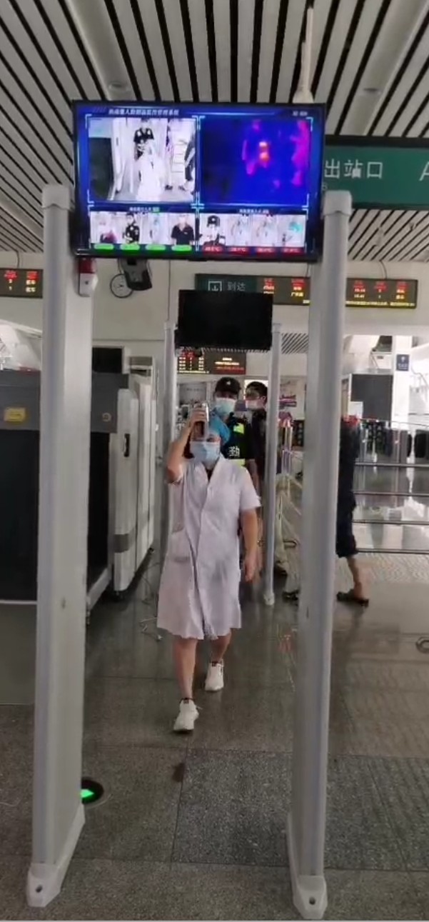 珠海香洲高鐵站安檢門使用案例