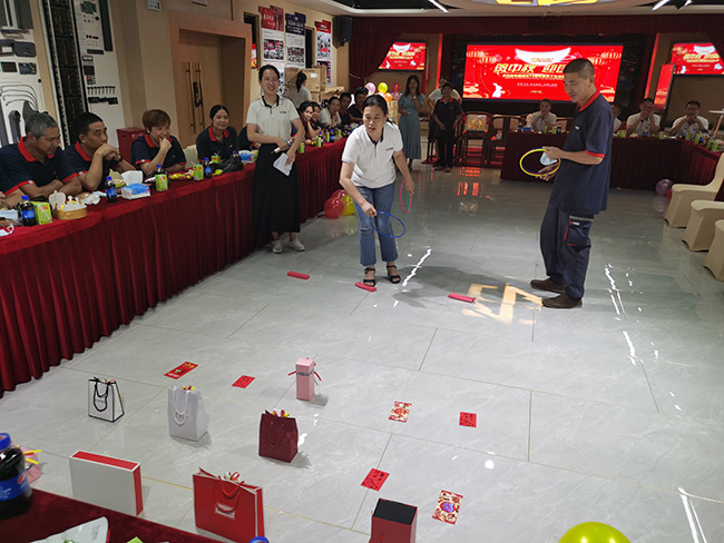 中安諧安檢門工廠迎中秋暨員工生日慶祝活動